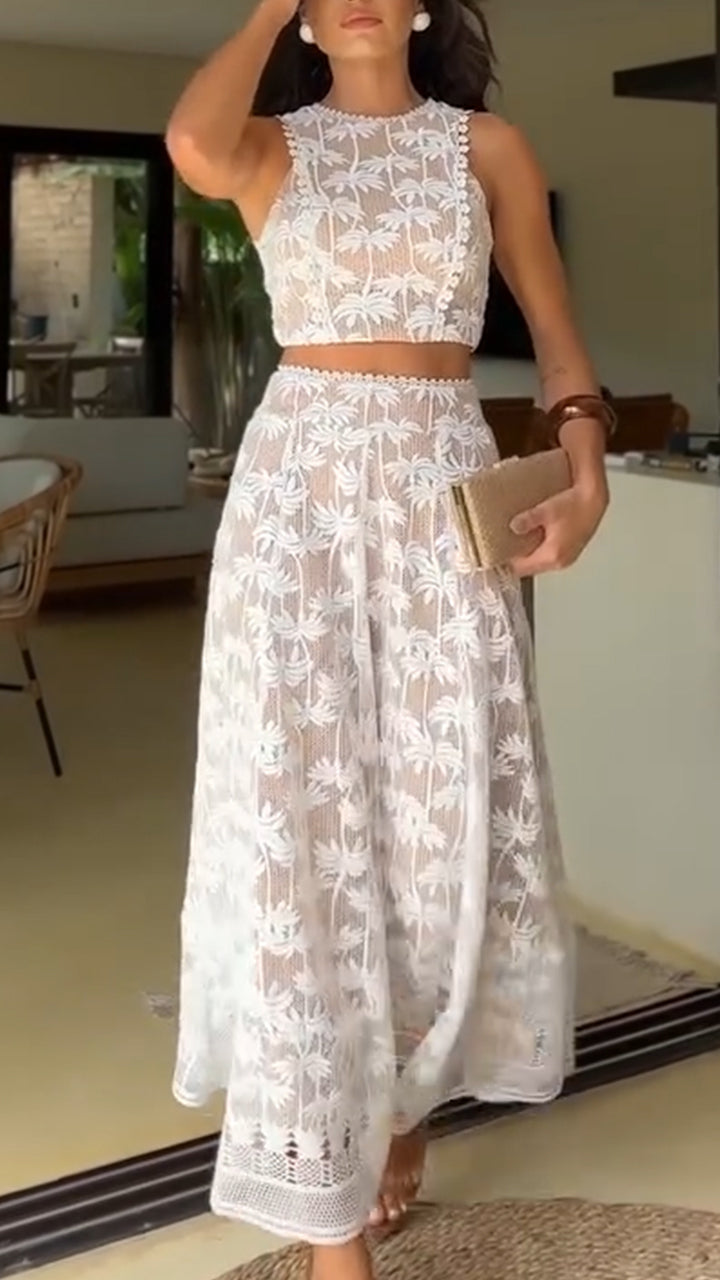 Women Round Neck Sleeveless Embroidered Pattern Top + Patchwork Half Skirt Vacation Casual Style Set