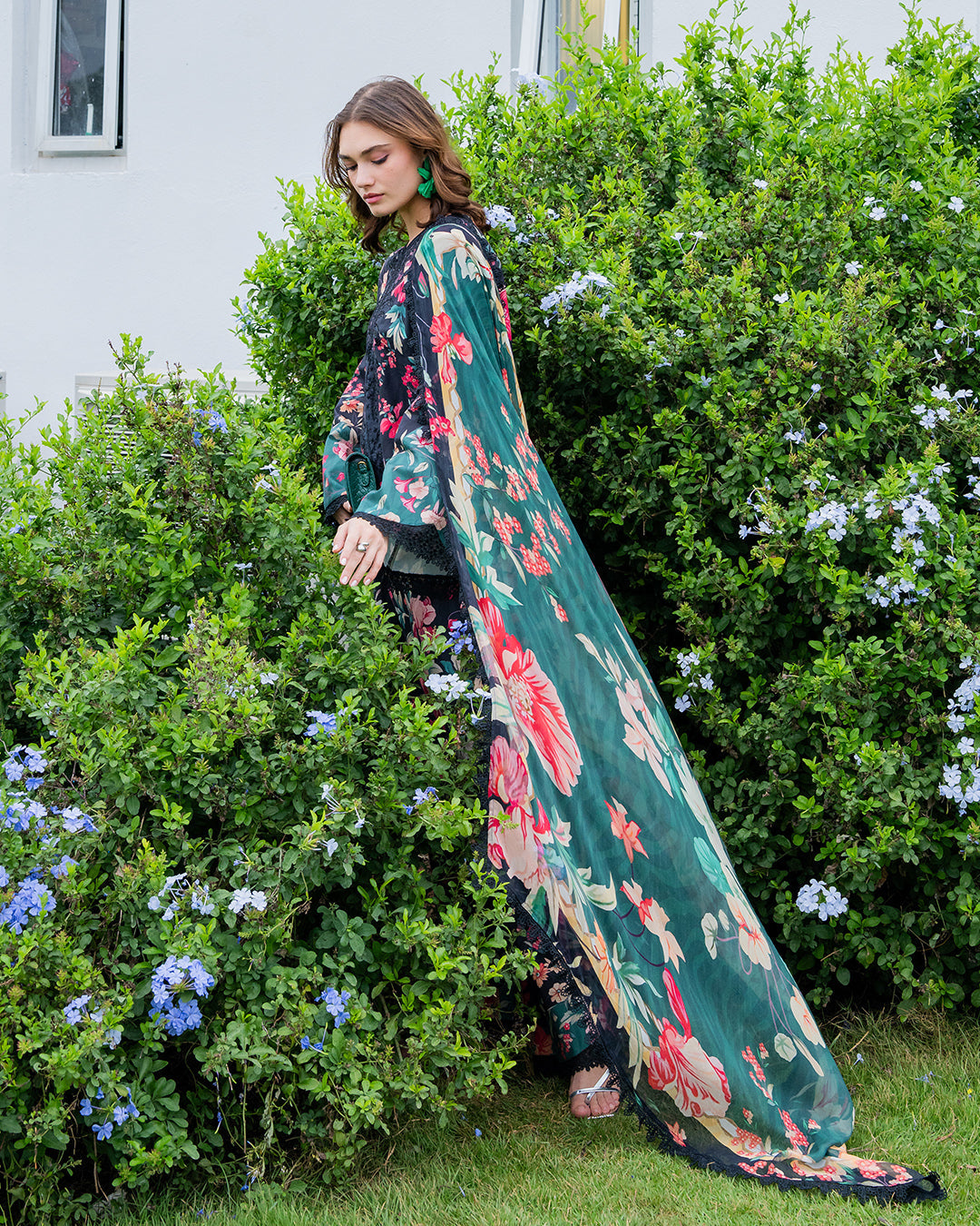 Ebon Floral