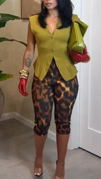 Women Casual V-neck Sleeveless Breasted Top or Printed Cropped Pants