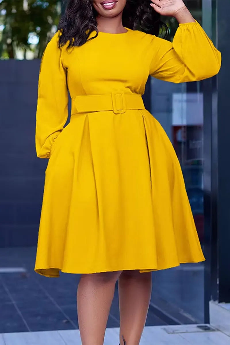 Women's Elegant Round Neck Flare Dress with Waist Belt and Puff Sleeves
