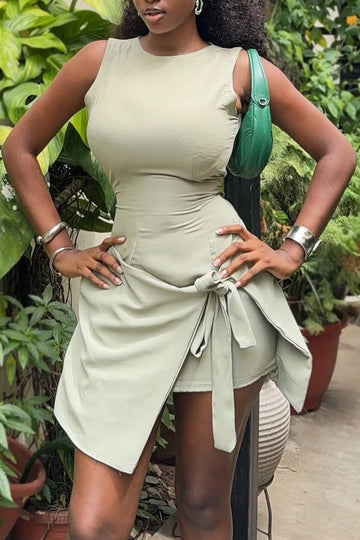 Women Round Neck Waist Cinching Solid Color Elegant Temperament Mini Dresses