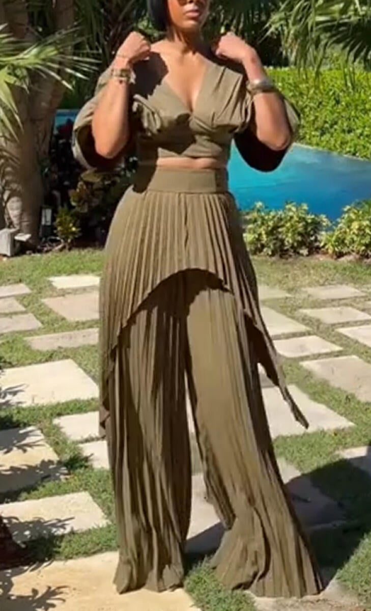 Women V-neck Short Top + Patchwork Pleated Wide Leg Pants Solid Color Temperament Casual Set
