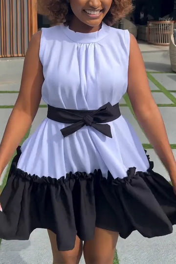 Women Round Neck Waist Cinching and Elegant Casual Dress